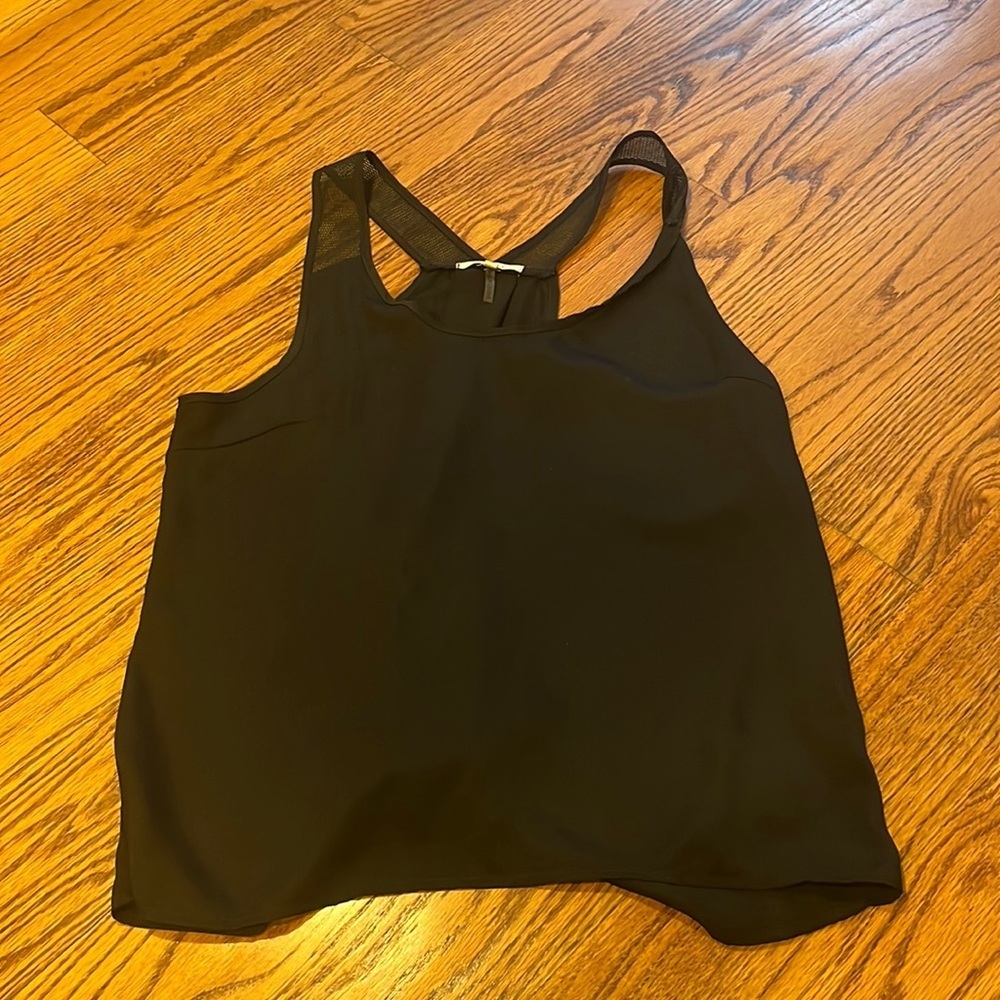 HYPR Woman’s Black Tank Size S